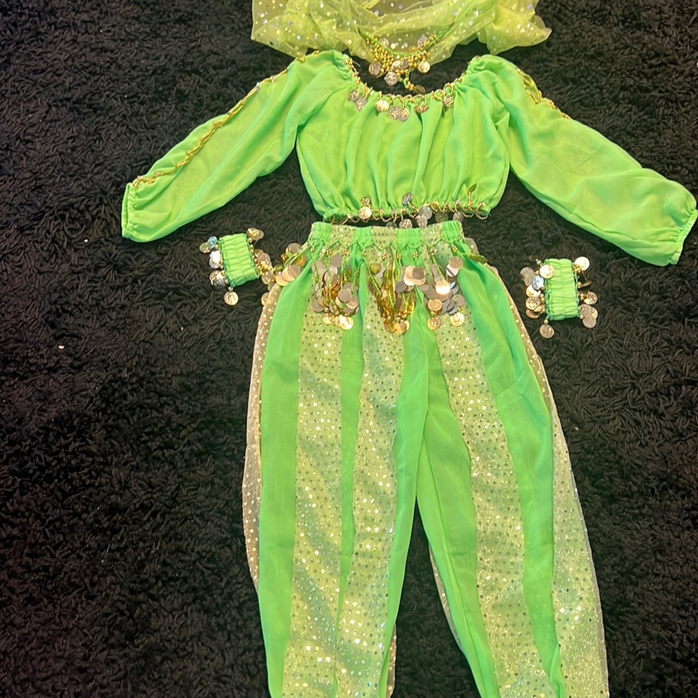Preloved Halloween 🎃 custom size small girl